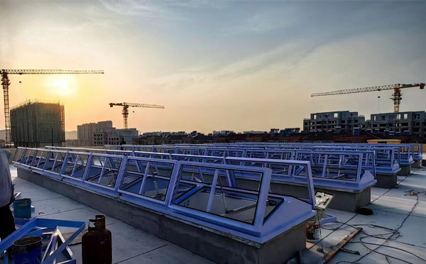 消防灵武排烟窗工作原理