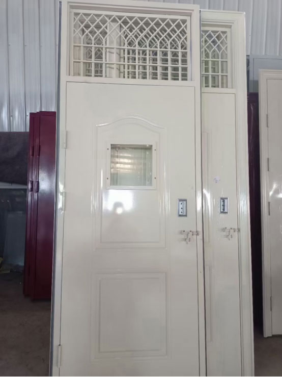 灵武学校教室门