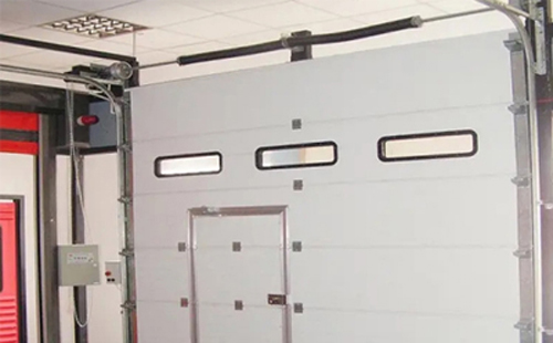 灵武工业提升门的安装方法